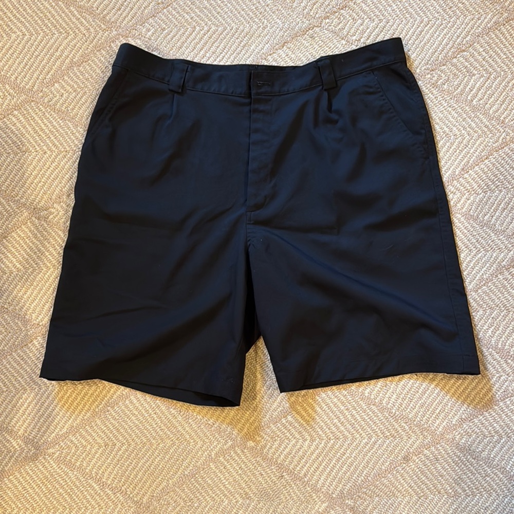 Under Armour Black Flat Front Golf Shorts